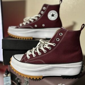 Converse Women's Run Star Hike Platform High-Top Sneakers - Maroon